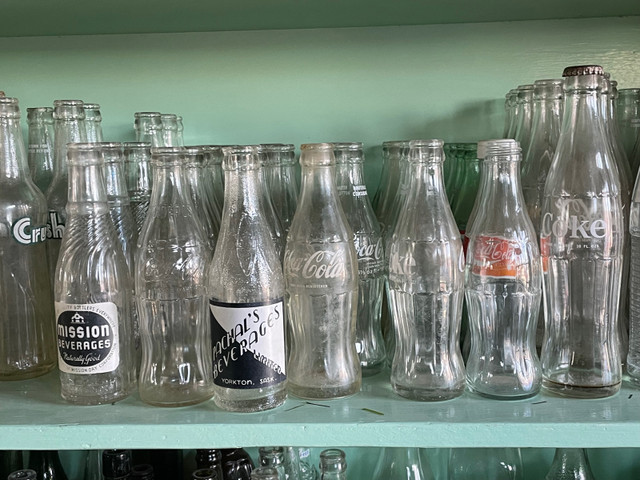 Pop Bottles $3 and up in Hobbies & Crafts in Regina - Image 4