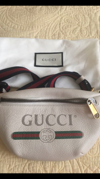 Authentic Gucci Leather belt bag 