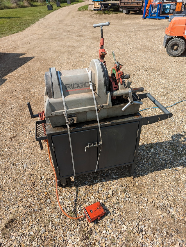 Ridgid 1822 pipe threading machine. Threader Power Tools St. Albert