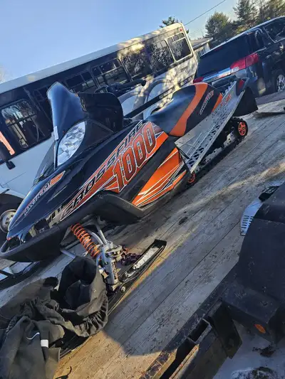 Great sled has bmp mountain can new belt and rebuilt dimond drive only 2km on 10k miles runs great 2...