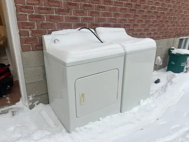 used washer and dryer in Washers & Dryers in Markham / York Region - Image 2