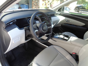 2023 Hyundai Tucson Hybrid Ultimate, Top Trim, Low kms, PERFECT