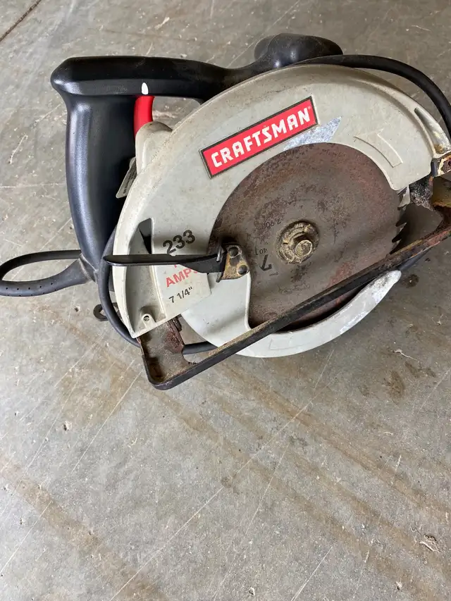 Craftsman 7 1/4” circular saw in Power Tools in Barrie - Image 2