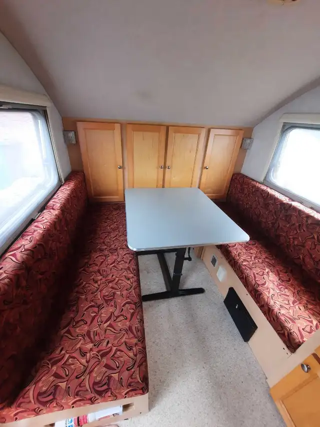 TAB 320   2008  ****Extra porte sur le côté rangement**** in RVs & Motorhomes in Longueuil / South Shore - Image 9