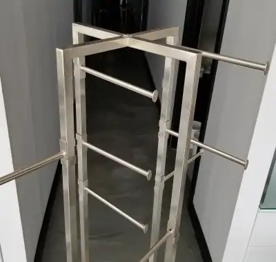 Présentoir de magasin en stainless – Store display Stand, View more