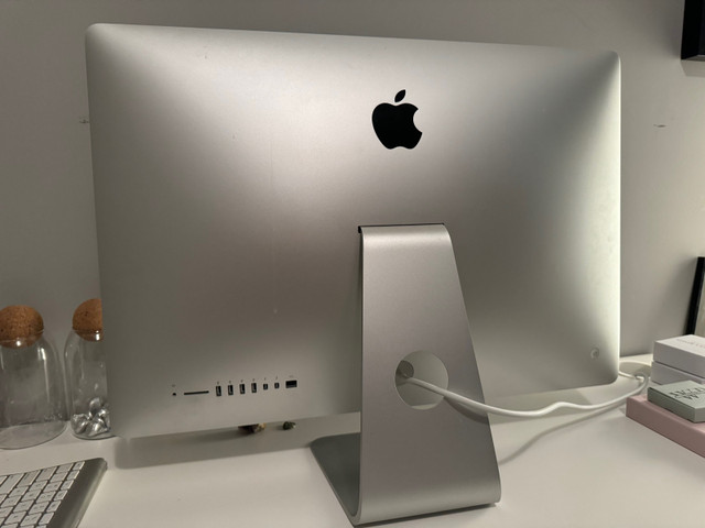 iMac 27” Late 2013 Quad Core i5 in Desktop Computers in Bedford - Image 2