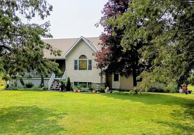 14.8 Acres, Private Home w. Heated Pool, Workshop+ - MUST SELL!