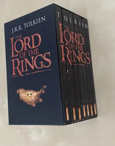 Lord of the rings box set (7), View more