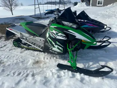 Good running Arctic Cat. Recent rebuilt Suzuki 800 motor, 17,000 kms on er but still in decent shape...