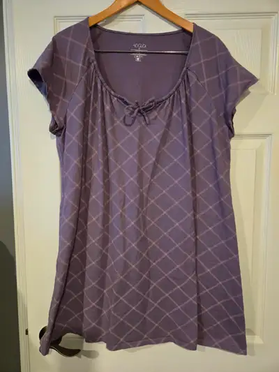"Voglio" Night gown, 1x, View more
