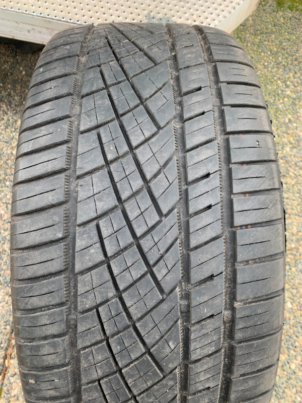 1 X single 275/45/19 Continental Extreme contact DWS 06 plus 75% in Tires & Rims in Delta/Surrey/Langley
