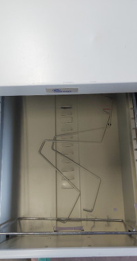 Filing cabinet (metal) with lock – 2 drawer