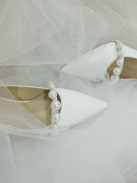 White Pearl Chain Luxury Women Heels Wedding shoes