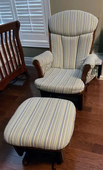 Dutailier Glider Rocking Chair & Ottoman, Great Cond, View more