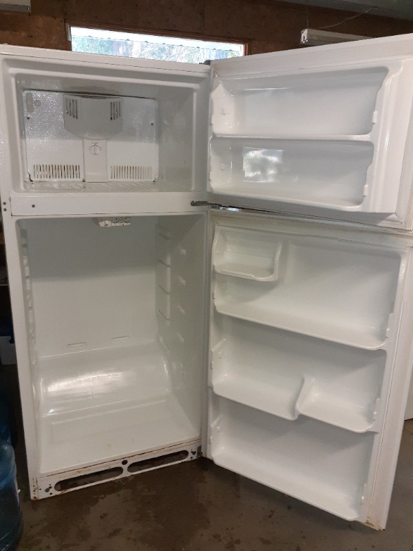 white fridge 80 Refrigerators Muskoka Kijiji