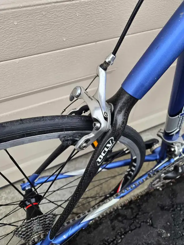 Trek 2200 ZR 9000 road bike  in Road in Barrie - Image 5