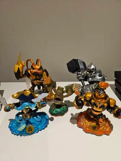 All 5 Skylanders for $10 Swarm (Giant) Crusher (Giant) Stump Smash (Seris 2) Wash Buckler (Swap Forc...