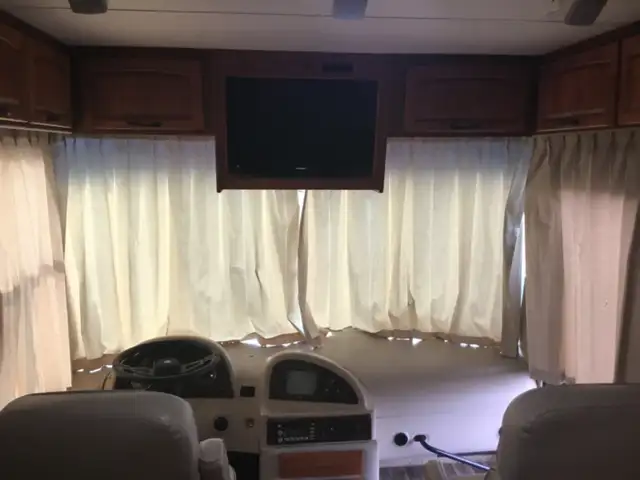 2008 Holiday Rambler Vacationer XL. Diesel pusher.only 32000 kms in RVs & Motorhomes in St. Catharines - Image 6