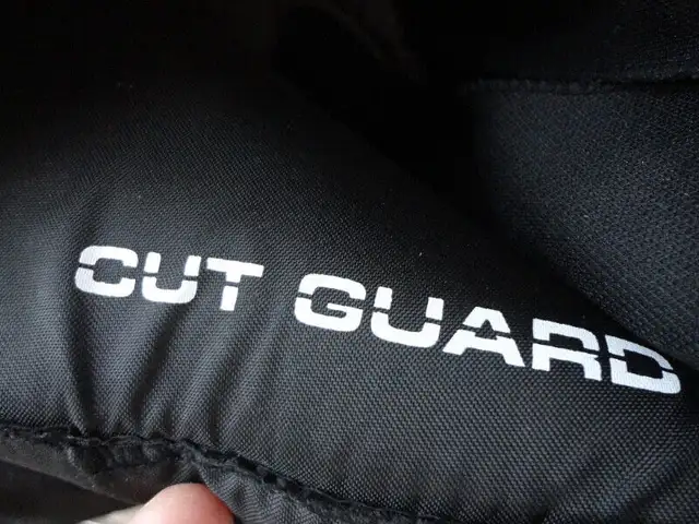 Adult Hockey Equipment  Youth Large Hockey Pants, Goalie Stick in Hockey in Kitchener / Waterloo - Image 7