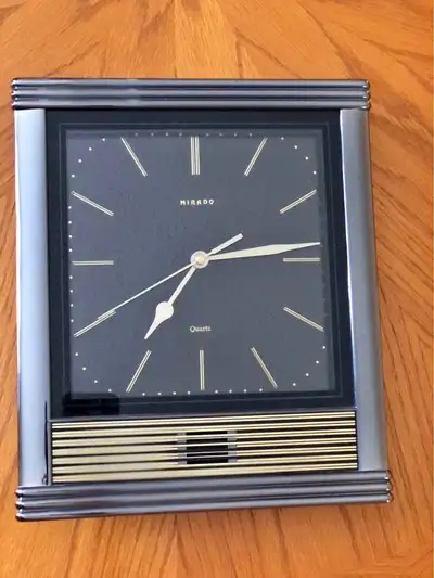 Nice Wall Clock in New Condition-$20 cash. Porch pick up Oshawa, View more