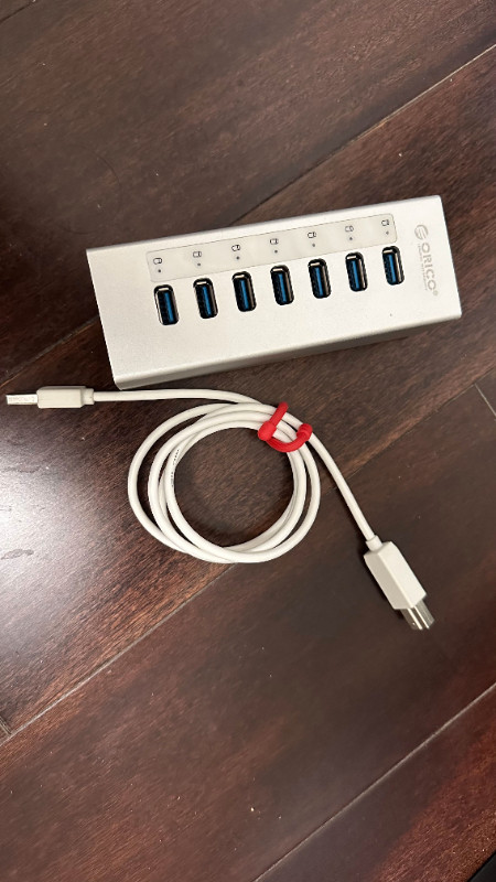 Orico USB 3.0 Hub 1 to 7 in Cables & Connectors in Kitchener / Waterloo