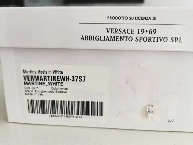 Versace 19.69 Heels in Women's - Shoes in Markham / York Region - Image 4