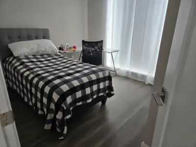 Woman seeking female roommate in new apartment