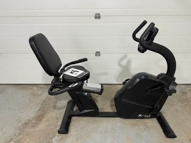 recumbent exercise bike in Exercise Equipment in Calgary - Image 2