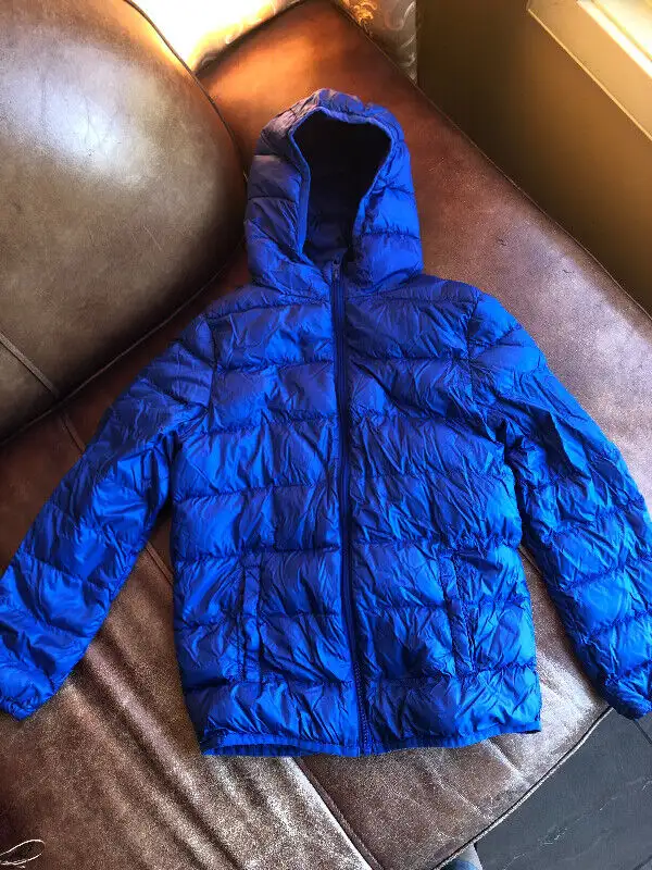 Boys Down jacket - size 10-12 - blue in Kids & Youth in Calgary - Image 3