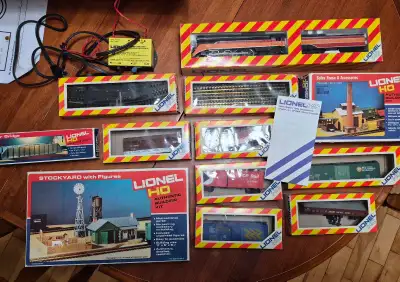 I live in Orillia ON and am selling a vintage train set purchased 49 years ago. This is a lightly us...