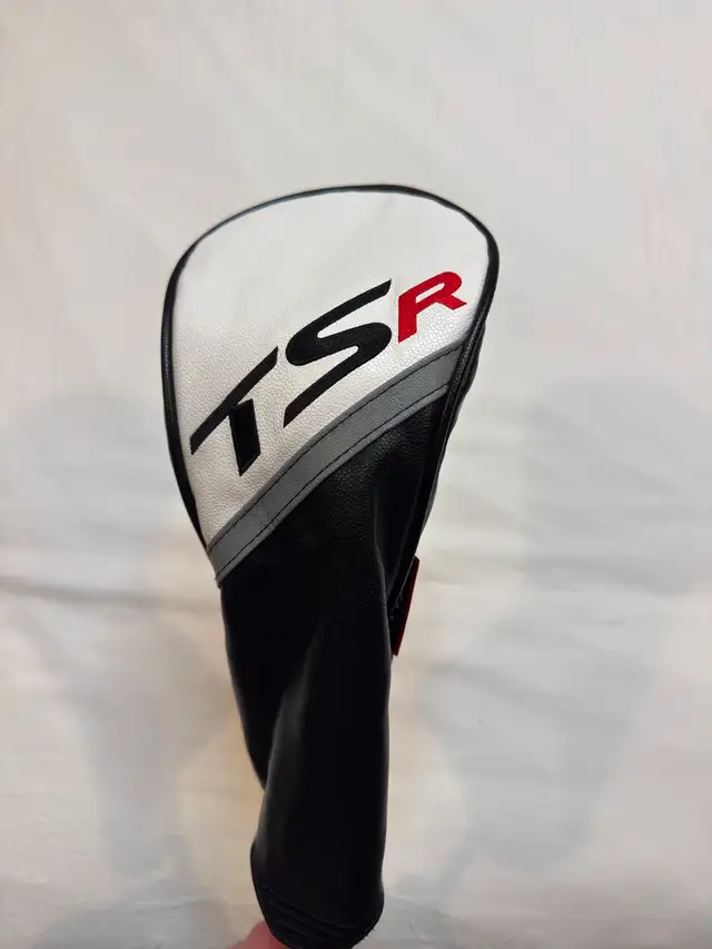 Titleist TSR3 Driver - 9.0° - Stiff Flex - RH in Golf in Windsor Region - Image 2