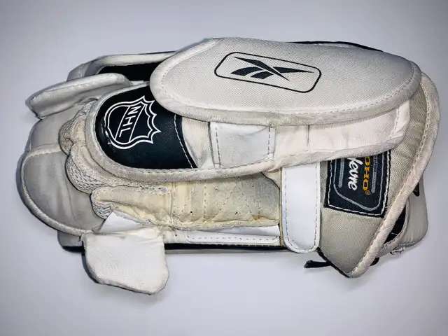 REEBOK RBK-ENSEMBLE GARDIEN DE BUT/HOCKEY GOALER PADS (C036) in Hockey in City of Montréal - Image 7