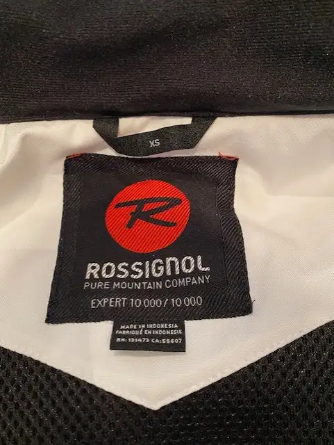 Women's Rossignol winter ski jacket XS in great condition in Women's - Tops & Outerwear in City of Montréal - Image 6