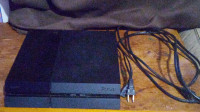 Playstation 4 (1 console, 3 Controllers + HDMI)