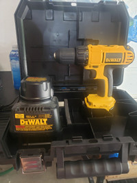 Dewalt DC740 12 VOLT DRILL