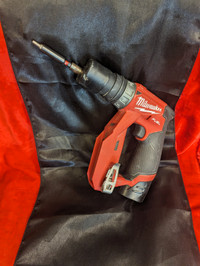 Milwaukee 12V Brushless Fuel Drill Driver with Battery