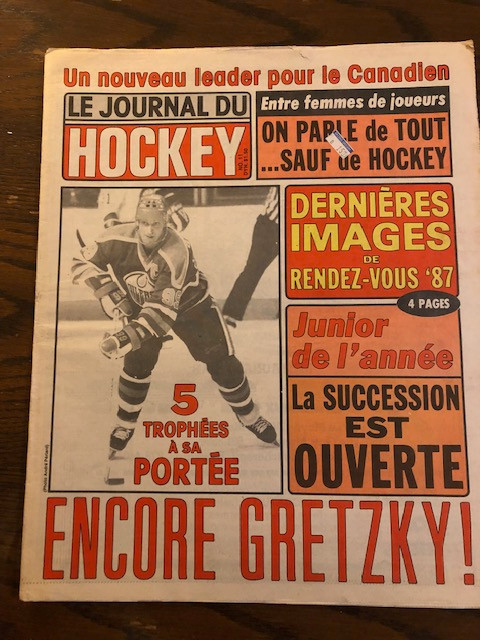 12 numéros de "Le Journal du hockey" d'avril 1986 à août 1987 dans Art et objets de collection  à Rimouski / Bas-St-Laurent - Image 4