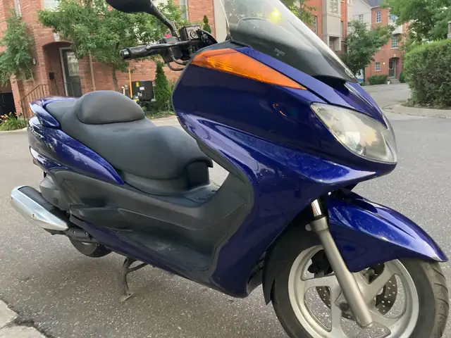 Yamaha Majesty 400cc Highway / Touring / Maxi - Scooter in Scooters & Pocket Bikes in Mississauga / Peel Region - Image 3