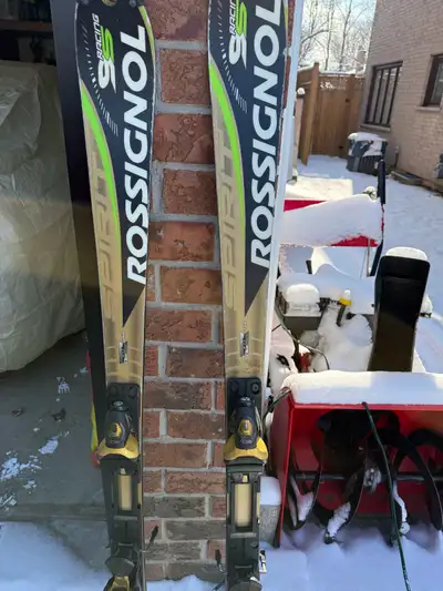 ROSSIGNOL Racing skis and Lange boots 26.5, View more