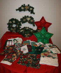 Xmas linens, trays, wreaths $1.00 a Set