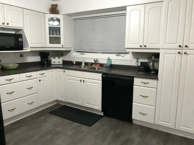 Room for Rent November 1. Private home-Lake Banook in Room Rentals & Roommates in Dartmouth - Image 8