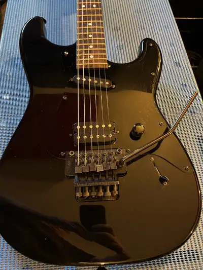 Charvel 275 Deluxe, View more