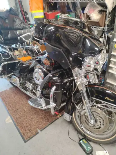 2000 ultra classic needs nothing for safety reasons for this health reasons 142000 kms pay attention...