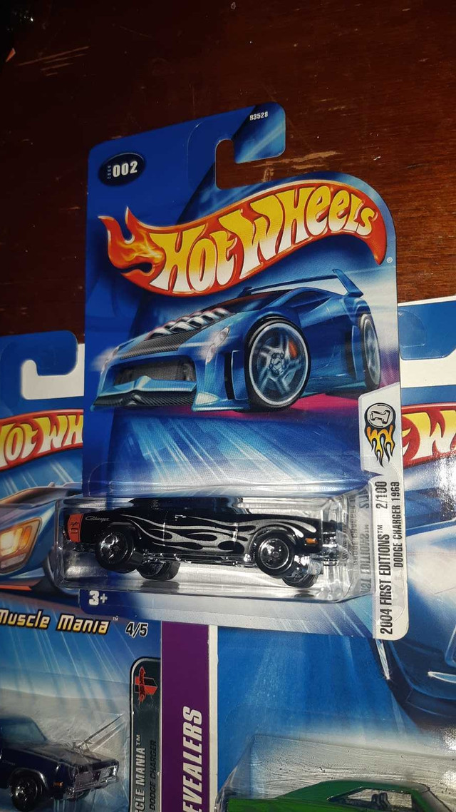 1969 Dodge Charger Hot Wheels lot of 5 variations  in Toys & Games in Guelph - Image 2