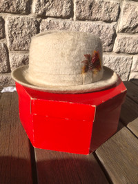 Vintage Fedora style hat made by Louis The Hatter Detroit