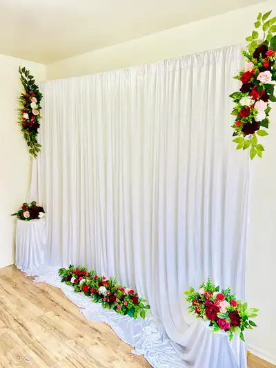 Tout Inclus (4 Rideaux +fleurs +struture ) À LOUER : Mur de fleurs & Drapé chic Donnez un look "Luxe...