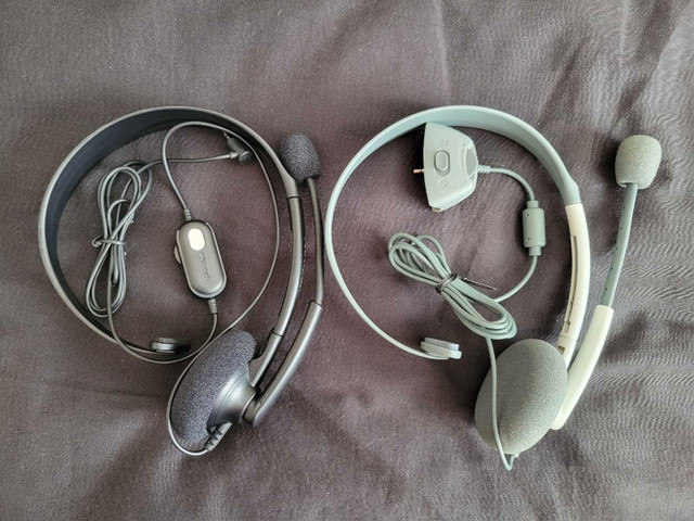 Xbox 360 Headset × 2 in XBOX 360 in City of Toronto - Image 2