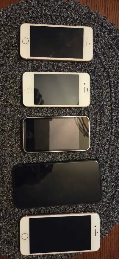 Various IPhones for sale. IPhone 3G x 1 IPhone 5GS x 1 IPhone XR x 1 Others as well. Please message...