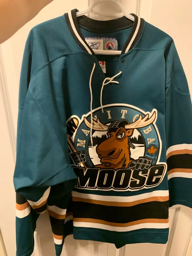 Vintage Reebok Manitoba Moose Jersey in Hockey in Burnaby/New Westminster - Image 3