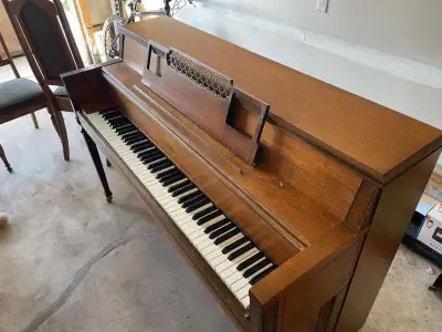 Free piano